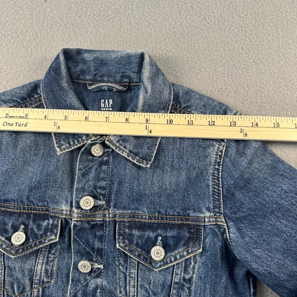Gap Denim Kids Medium Wash Jean Jacket Blue Cotton 491331-00 Size S 6-7